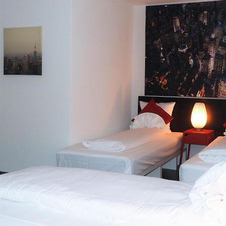 Inside Five Aparthotel Zurique Quarto foto